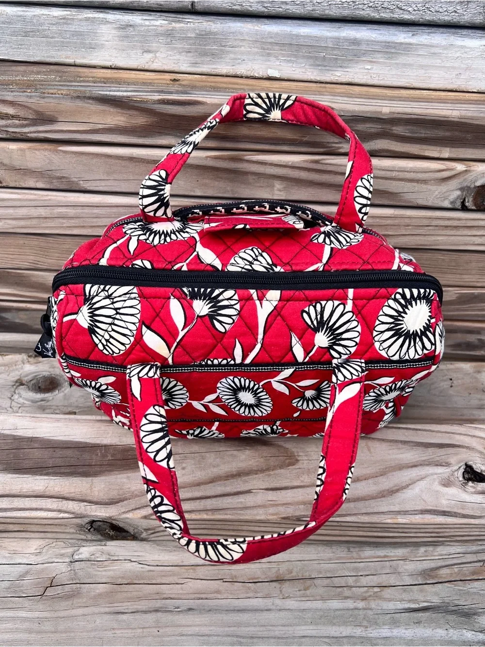 •Vera Bradley Red Floral Quilted Cosmetic Organizer EUC!